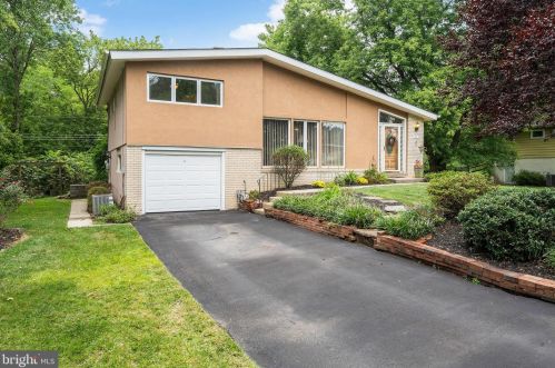 1541 Clearview Ave, Blue Bell, PA 19422-3610