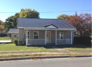 621 Watauga Ave, Elizabethton, TN 37643-3530