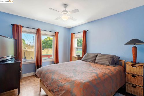 2834 60 Ave, Oakland CA 94605-1504 exterior