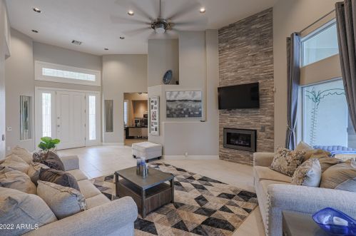 4753 Fallen Leaf Ln, Glendale AZ  85310-3006 exterior