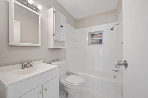 111 Warren Dr, New Kensington PA  15068-5256 exterior