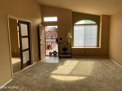 2152 Jacana Loop, Tucson, AZ 85745-3573
