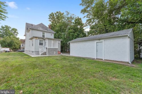 41 Roosevelt St, West Deptford NJ  08066-1028 exterior