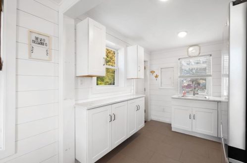 836 Point Judith Rd, South Kingstown RI  02882-5174 exterior