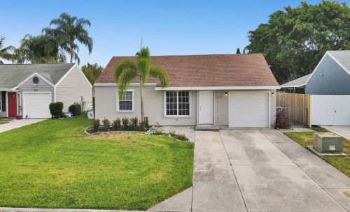 5707 Pebble Brook Ln, Boynton Beach, FL 33472-2451