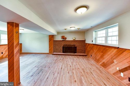 32 Franklin Ave, Berlin Boro NJ  08009-1154 exterior