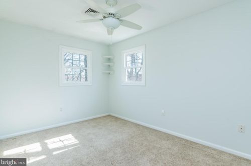 3 Sunset Dr, Navy Sup Dpt PA  17050-1652 exterior