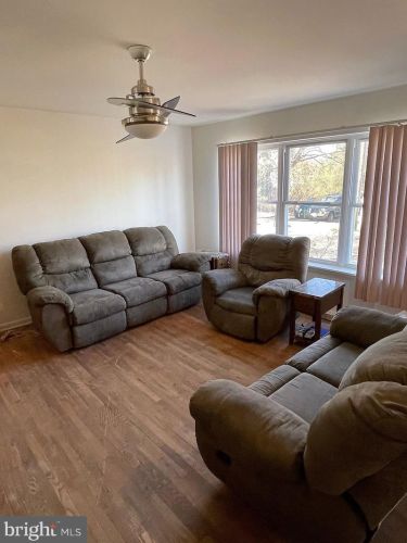 10 Brill Ave, Berlin Boro, NJ 08009-1310