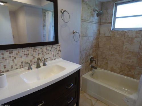 2 Plz Ct, Lehigh Acres FL exterior