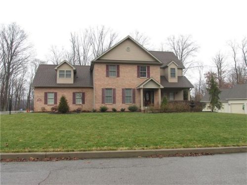 2111 Pierce Bluffs Dr, Hermitage, PA 16148-7349