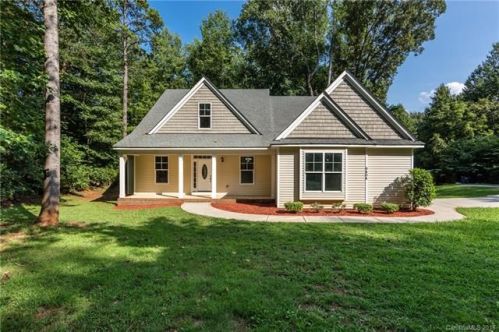 9404 Glen Brook Dr, Charlotte, NC 28215-9030