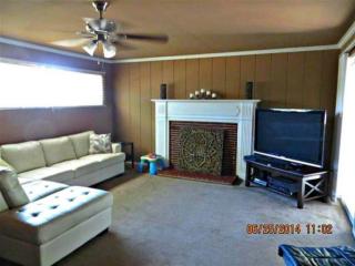 801 Arthur Ave, Fresno, CA 93728-2907