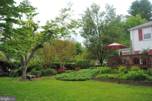 8201 Frst Hl Dr, Melrose Park PA  19027-1520 exterior