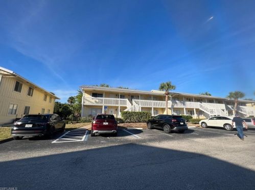 4603 Bayshore Dr, Naples FL  34112-4354 exterior