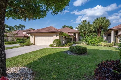 1150 Sand Drift Way, West Palm Beach, FL 33411-5138