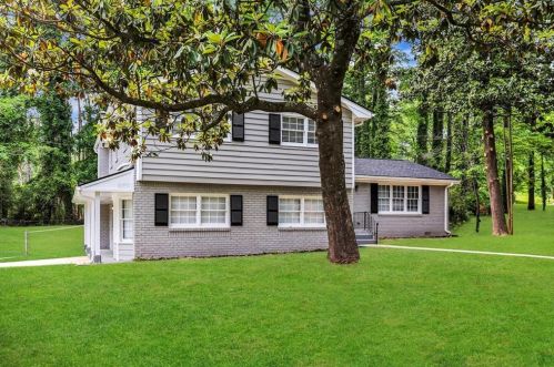 375 Barbashela Dr, Stone Mountain GA  30088-1138 exterior