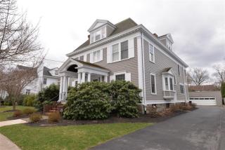 39 Butler St, Wilkes Barre, PA 18702-4432