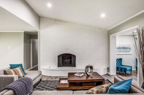 10905 Damon Ln, Dallas TX  75229-3839 exterior