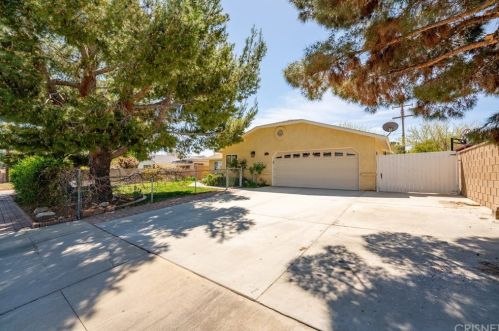 4526 Avenue, Lancaster, CA 93535-7712