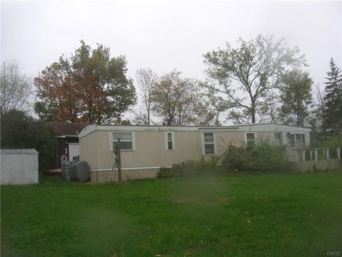 2431 Bates Rd, Cape Vincent, NY 13618-3148