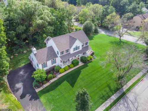 4 Roberts Rd, Dover NJ  07869-3475 exterior