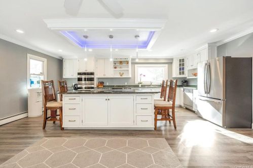 23 Daisy Dr, Mahopac NY  10541-4107 exterior