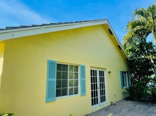 625 Clearbrook Cir, Delray Beach, FL 33445-4518