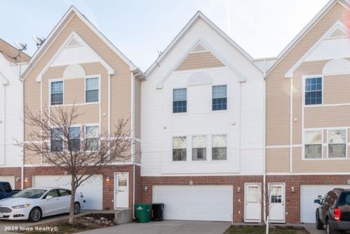 1171 Village View Ln, Ankeny, IA 50021-4027