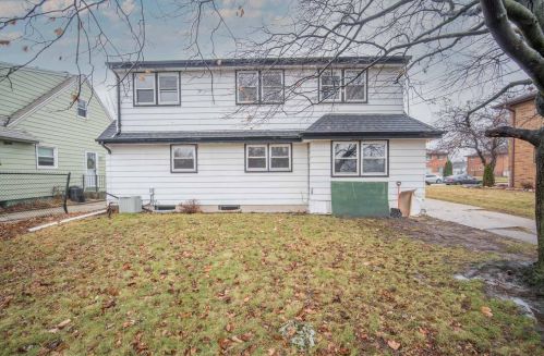 4827 14th St, Milwaukee WI  53221-2826 exterior