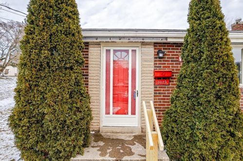3029 Mintwood Dr, New Kensington, PA 15068-3418