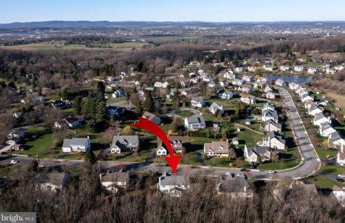 962 Marshall Dr, Pottstown PA  19465-7888 exterior