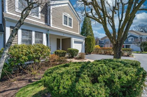 7 Jared Dr, White Plains, NY 10605-3411