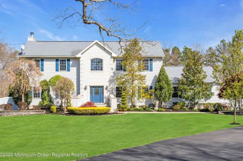 595 Whitecomb Ave, Jackson Twp, NJ 08527-5229