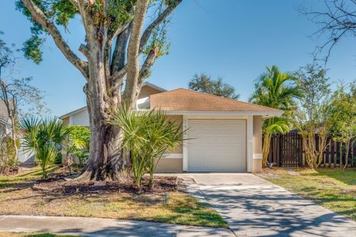 11517 Benbow Ct, Orlando, FL 32837-9038