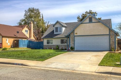 311 Rena Way, Beaumont, CA 92223-1642