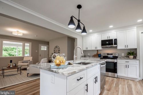 1954 Old Kirkwood Rd, Bear DE  19701-2235 exterior