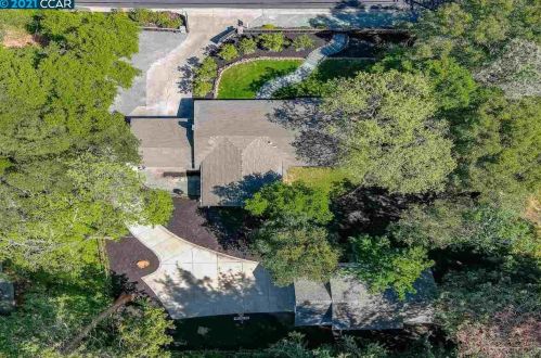 392 Moraga Way, Orinda CA  94563-3805 exterior