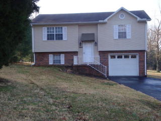 1060 Christmas Ln, Cookeville, TN 38501-4648