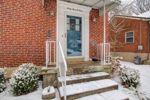 6303 Girard Ave, Cincinnati, OH 45213-1221