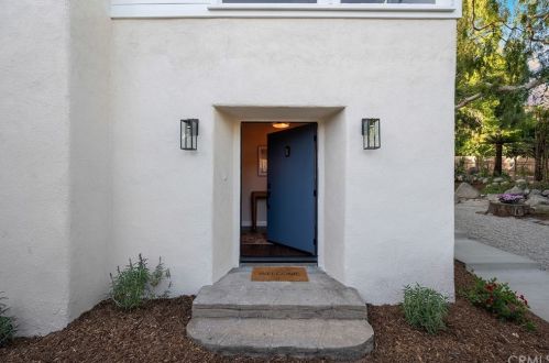 31 Alegria Ave, Sierra Madre, CA 91024-1202