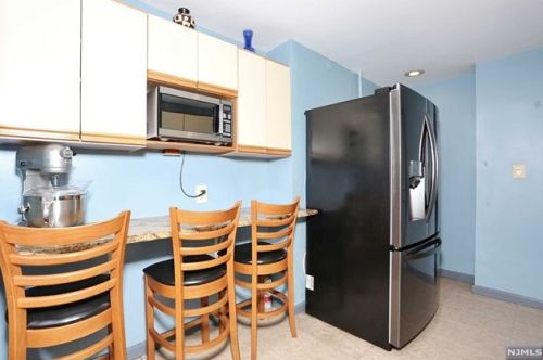 60 Garden St, Teaneck NJ  07666-5919 exterior