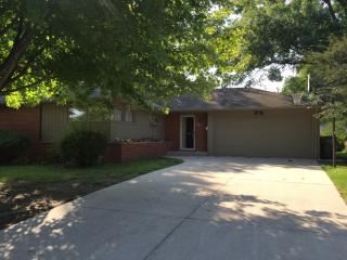 214 22nd St, Ames, IA 50010-4802