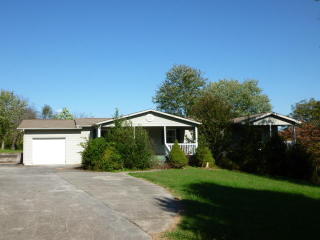 222 Heuer St, Sweetwater, TN 37874-3104