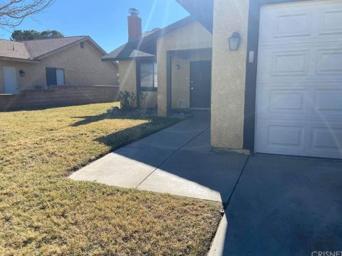 630 Avenue, Lancaster, CA