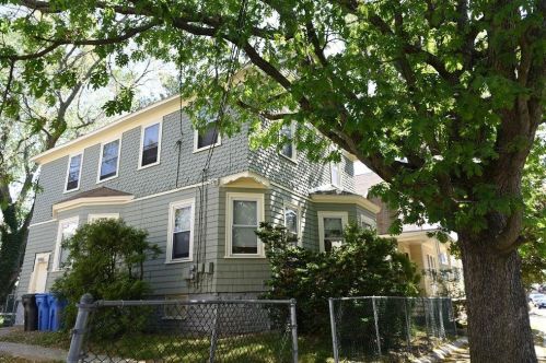 323 Narragansett St, Providence, RI 02905-4144