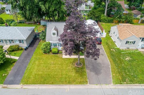 984 Maltby Ave, South Plainfield NJ  07080-2216 exterior