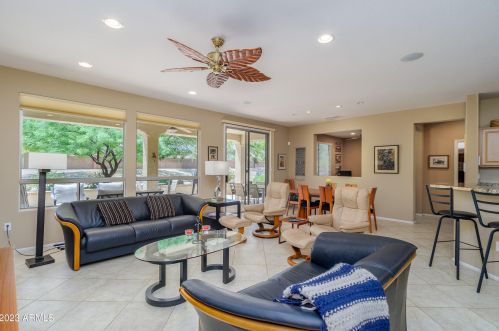 16919 Villagio Dr, Sun City, AZ 85387-7564