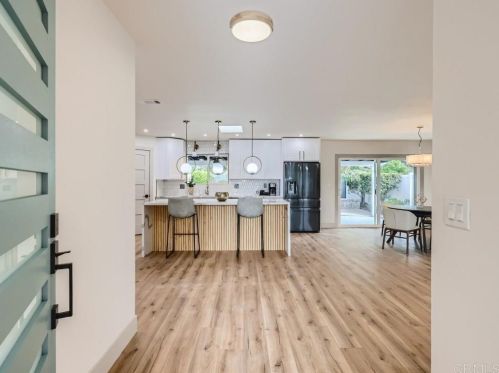 7445 Golfcrest Dr, San Diego CA 92119-1202 exterior