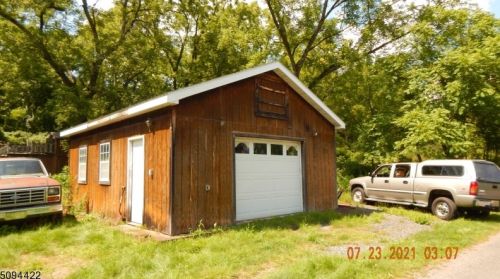 129 Lower Denmark Rd, Oxford NJ  07863-3221 exterior