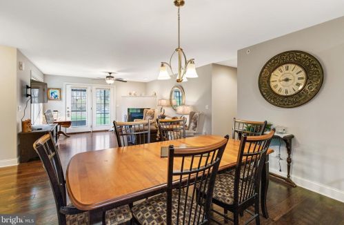 77 Midway Farms Ln, Lancaster PA  17602-2671 exterior